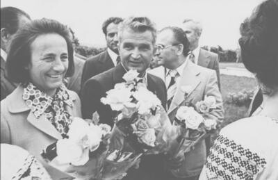 Ceaușescu, aflat în vizită în Republica Moldova. Sursa foto: flickr