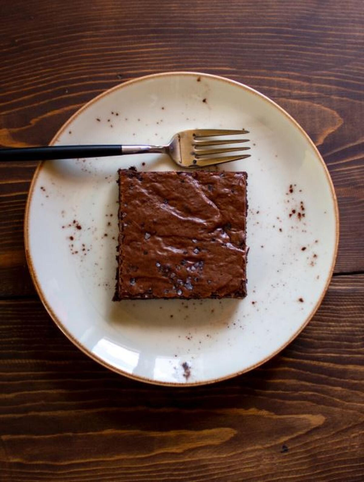 Chec de ciocolată, cu o aromă inedită, se face ușor și este bestial de bun. Sursa - Pexels