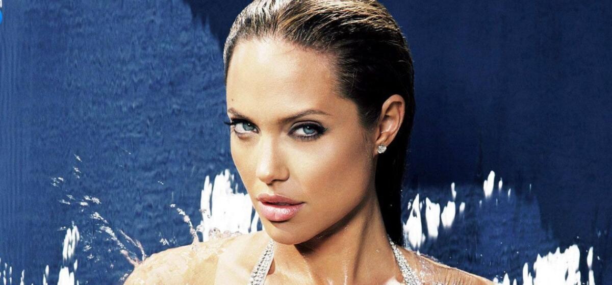 Angelina Jolie lansează brandul cu același nume: Atelier Jolie