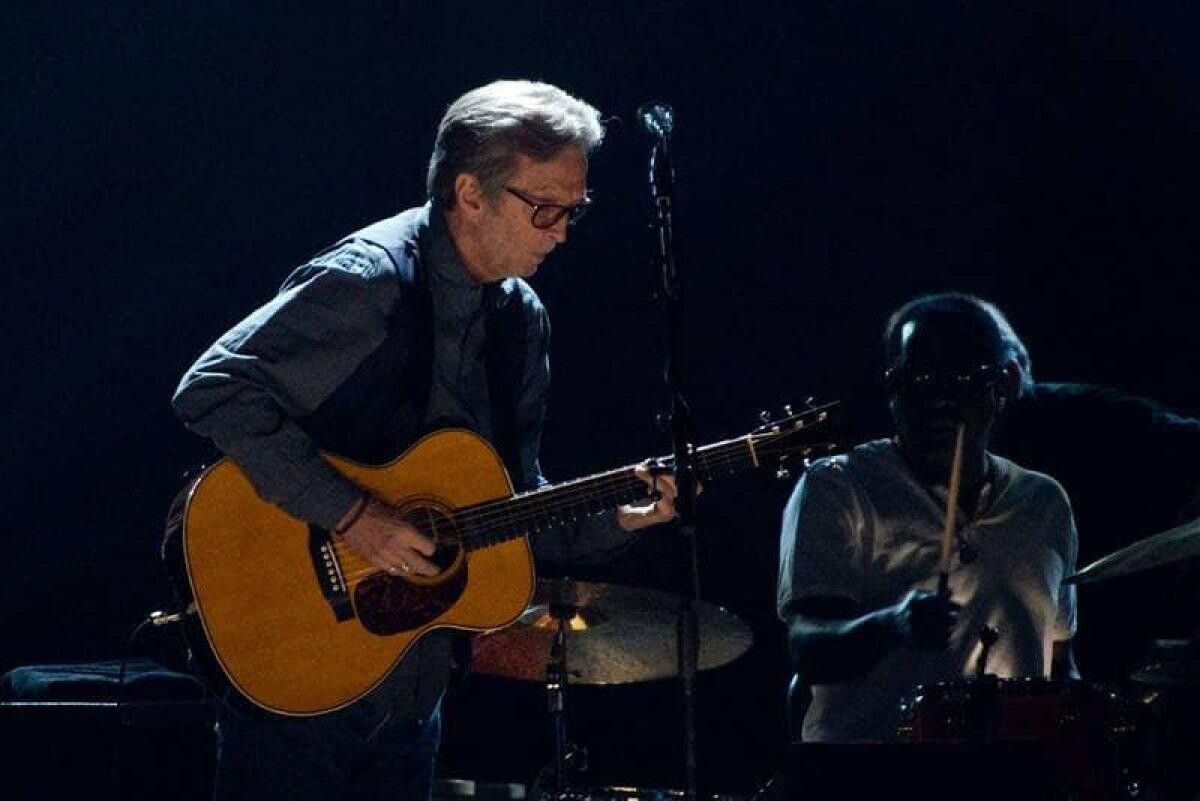 Chitara emblematică a lui Eric Clapton se vinde cu suma uriașă de 1,27 milioane de dolari