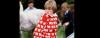 Celebrul pulover cu oi purtat de prinţesa Diana, vândut la licitaţie cu peste un milion de dolari