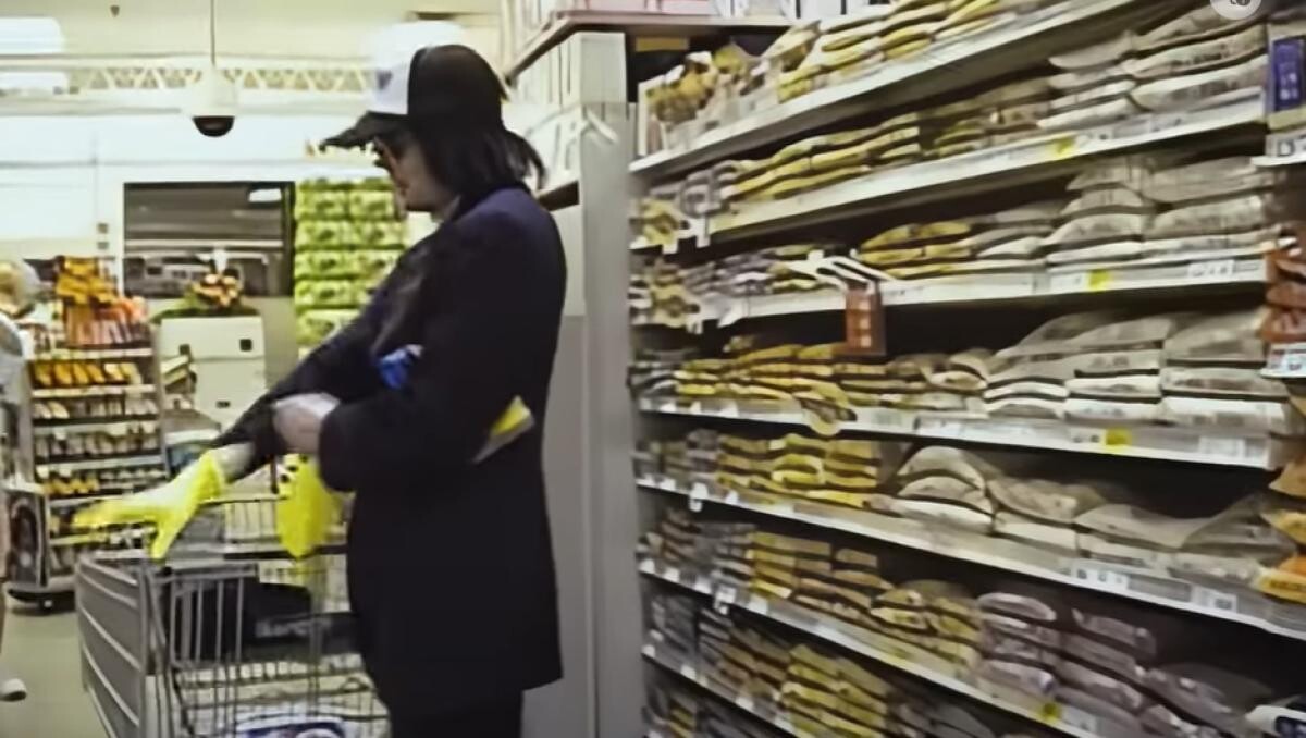 Michael Jackson a închis un supermarket pentru a trăi visul de a fi o persoană normală