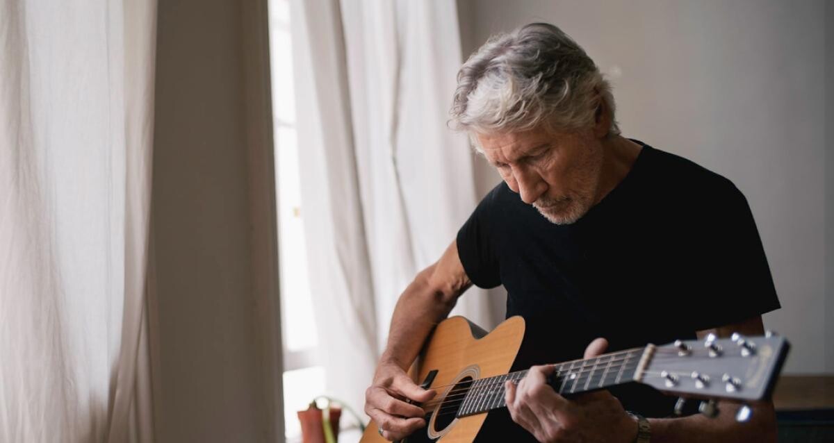 La mulți ani, Roger Waters! Astăzi celebrăm un geniu muzical